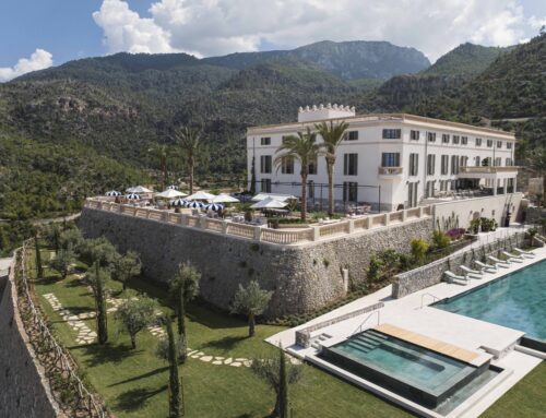 Sir Richard Branson Celebrates the Opening of his new Hotel