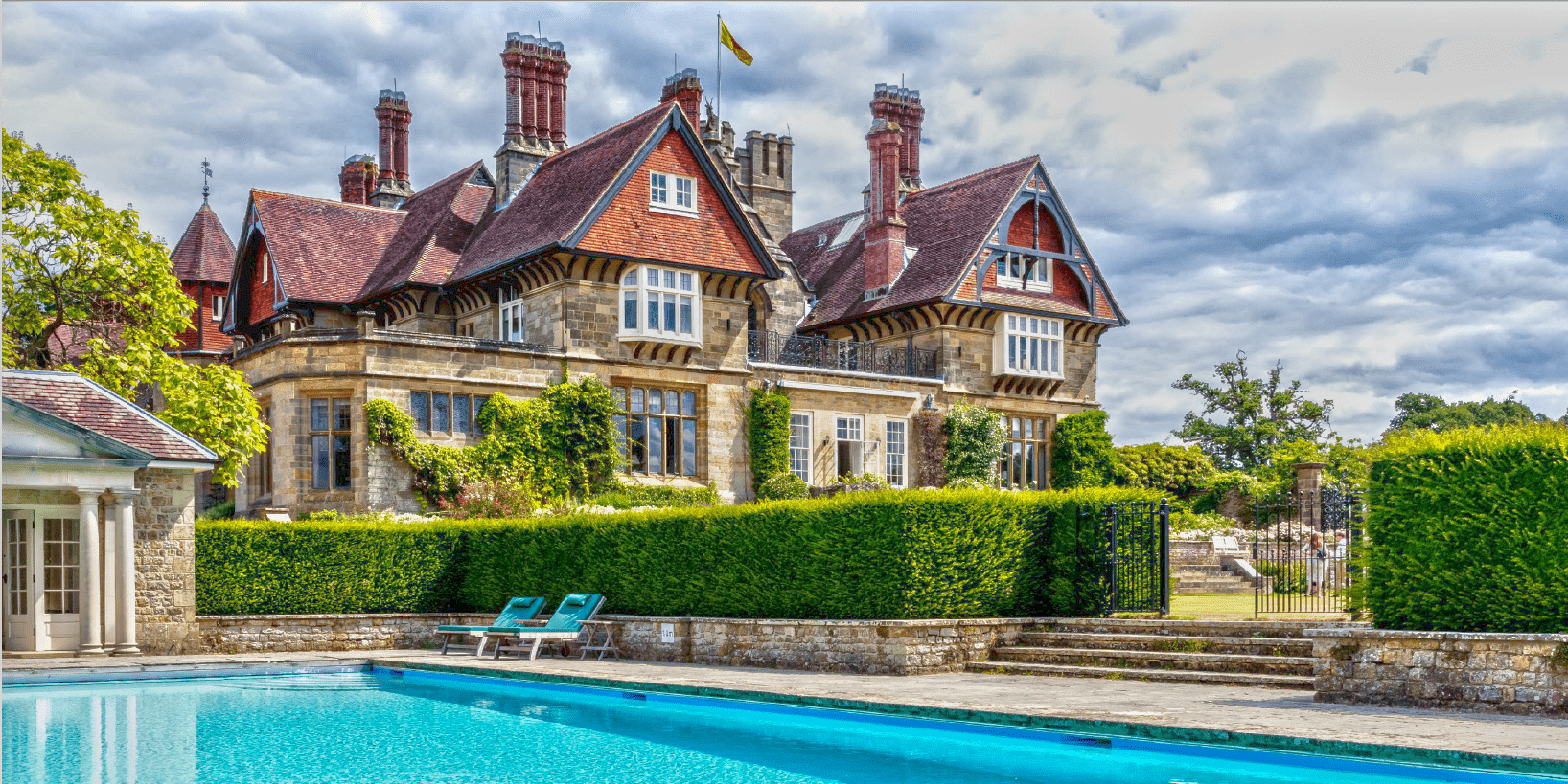 Cowdray House Simplexity Travel